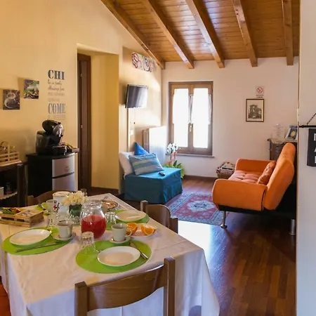 B&B Amici del Colle San Colombano al Lambro Esterno foto